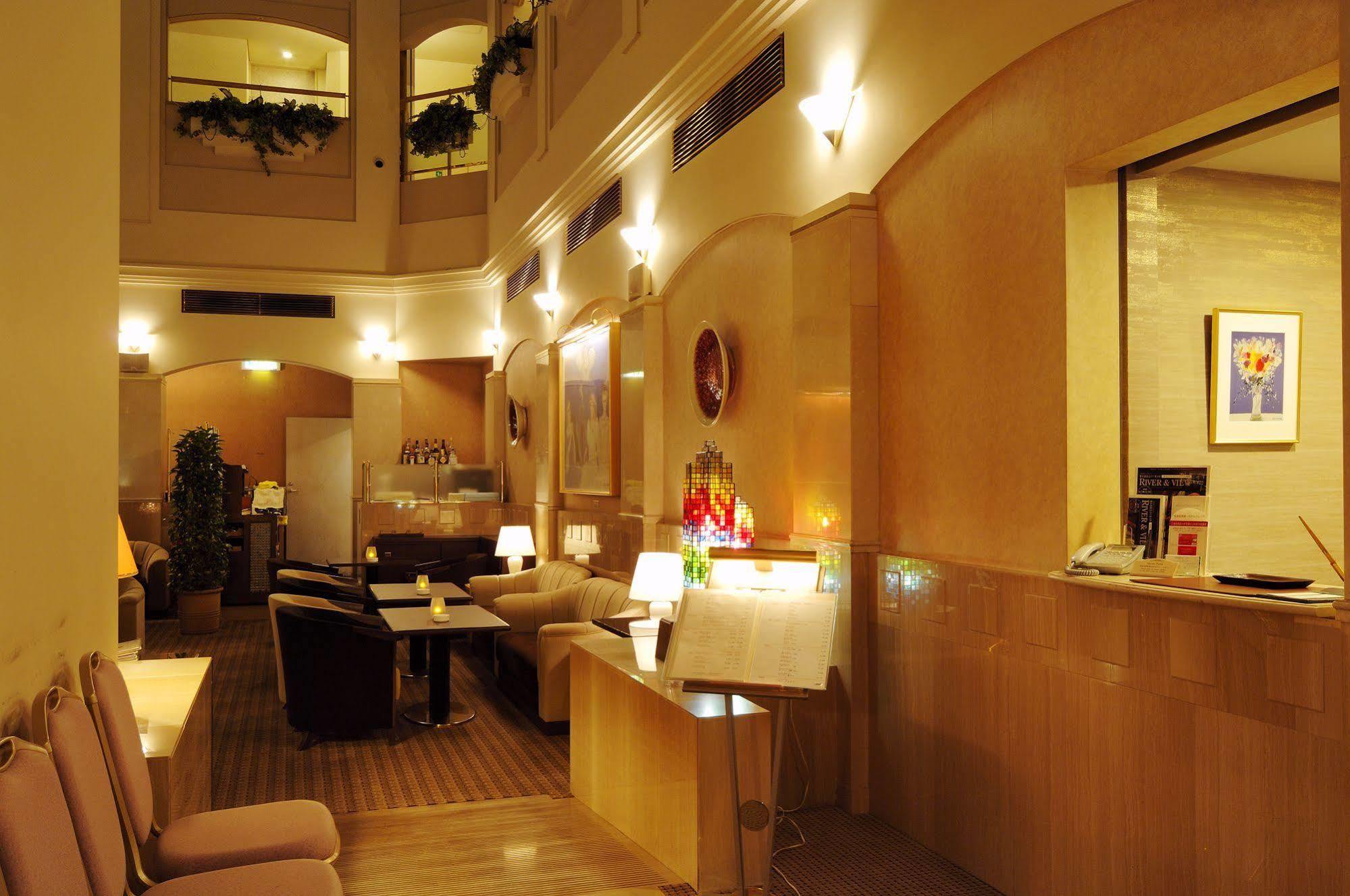 Ginza Creston 4* Tōkyō